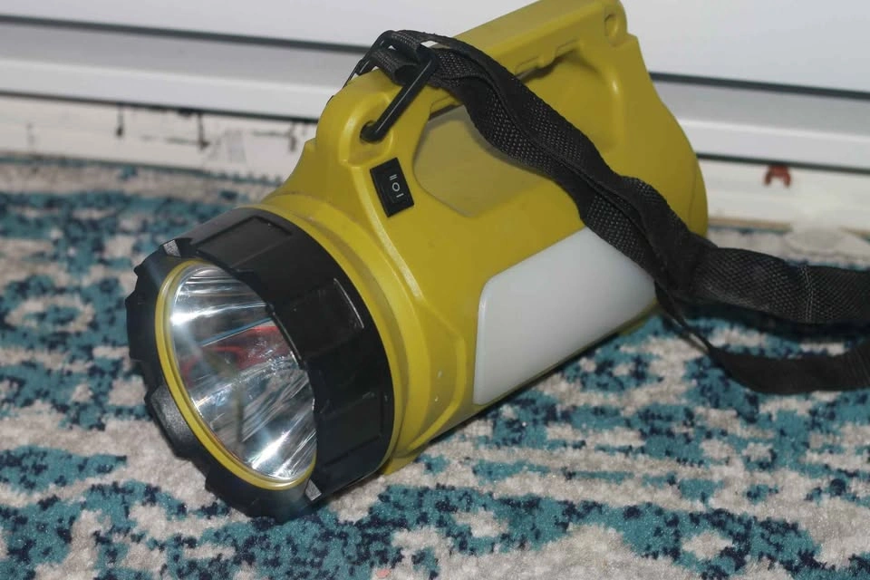 Rechargeable LED Camping Flashlight - photo 2