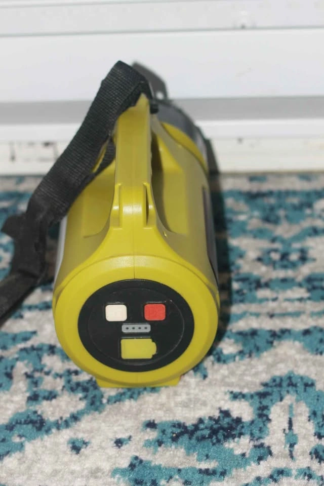 Rechargeable LED Camping Flashlight - photo 3