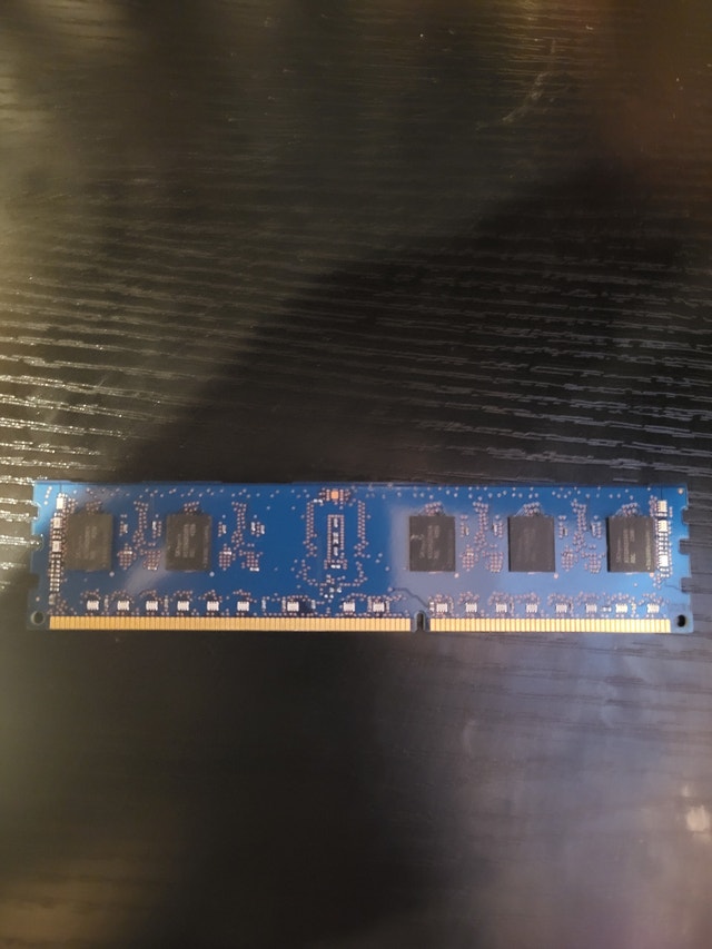 SK Hynix 16GB 1Rx8 PC3 14900R ECC RAM - photo 3