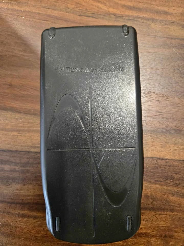 TI-83 plus calculator, good condition