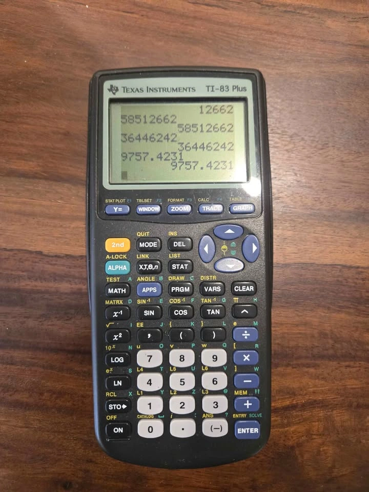 TI-83 plus calculator, good condition - photo 2