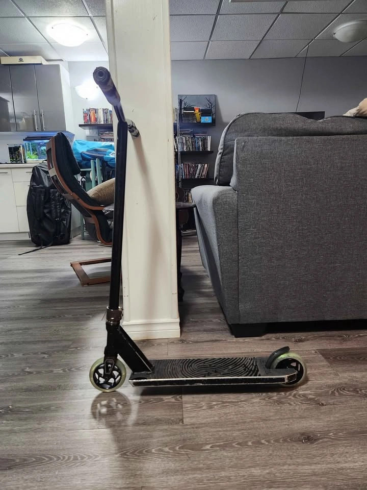 Havoc Descendant Dejion Taylor Signature Scooter - photo 3