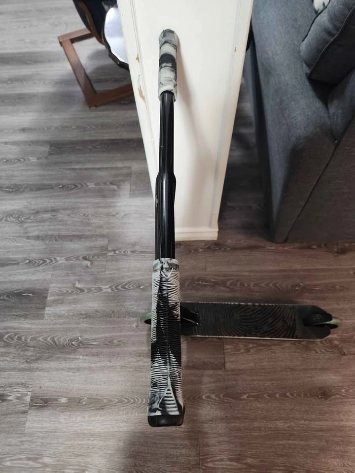 Havoc Descendant Dejion Taylor Signature Scooter - photo 5