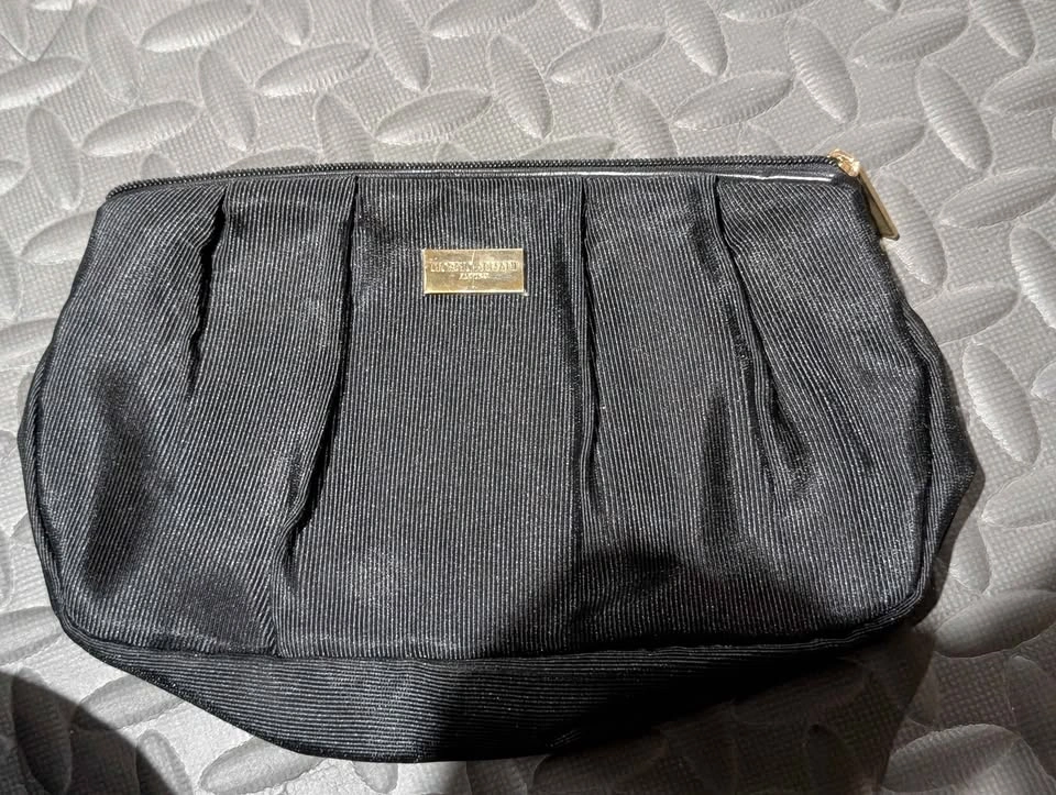 Assorted Women's Bags Lot - photo 3
