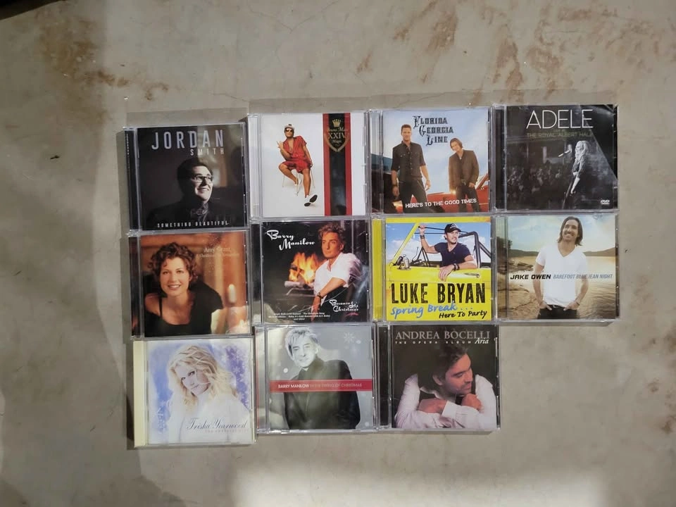 Large CD Lot – Country, Christmas, Pop & Easy Listening – 50+ CD - photo 2
