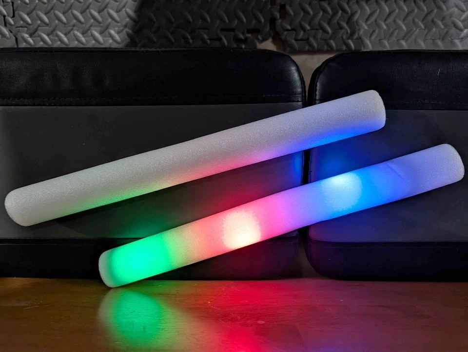 LED Color Changing Foam Light Sticks – Party / Concert