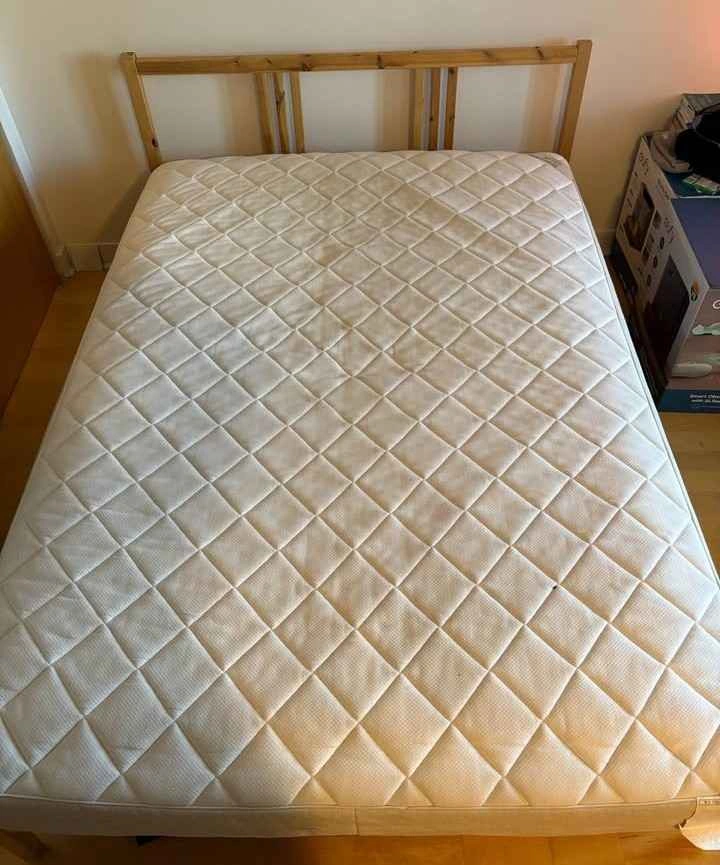 Double sized bed - Frame & Mattress - photo 2