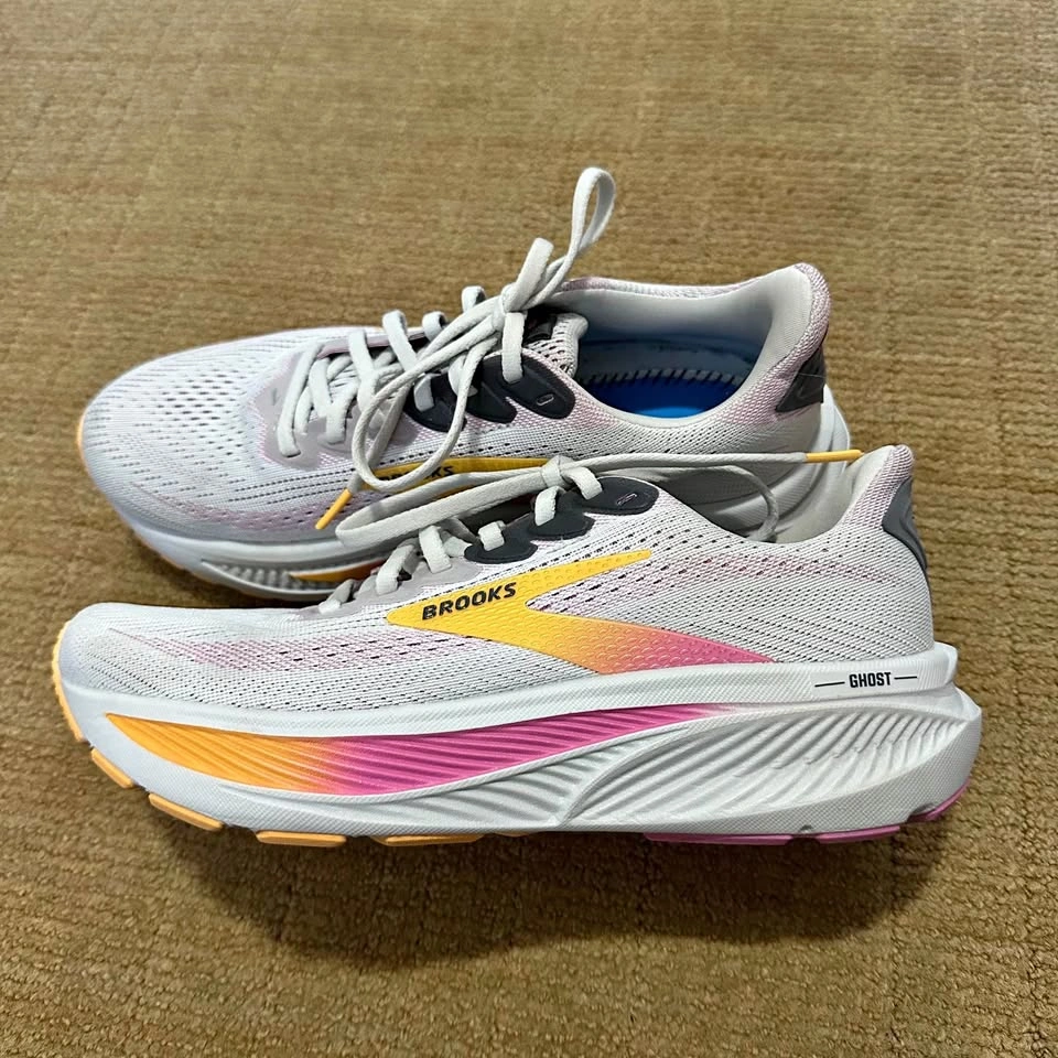 Brooks Ghost Running Womens Shoes 7.5
