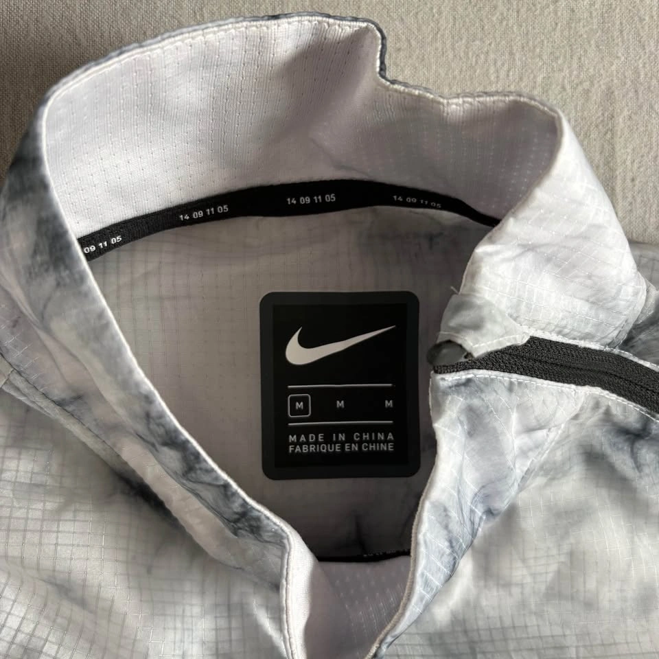 Nike Tech Pack Transform Men's Reflective Running Vest M - photo 3