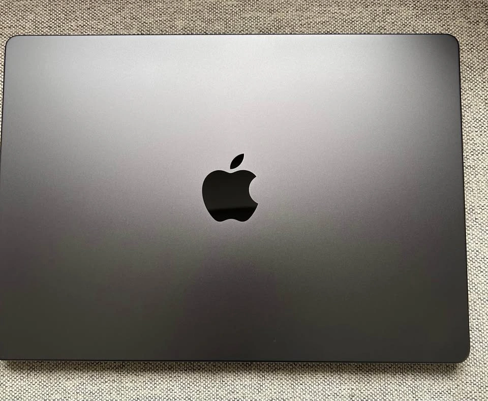 MacBook Pro M4 512GB Space Black w/ 3Yr AppleCare - photo 3