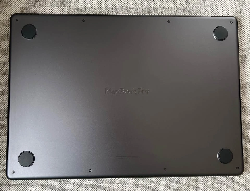 MacBook Pro M4 512GB Space Black w/ 3Yr AppleCare - photo 4