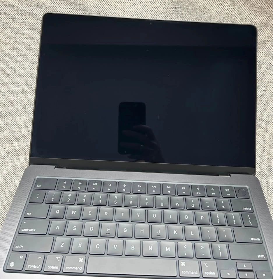 MacBook Pro M4 512GB Space Black w/ 3Yr AppleCare - photo 5