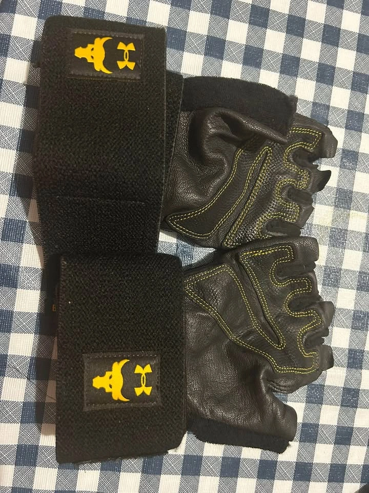 Under Armour Men's Project Rock Training Gloves