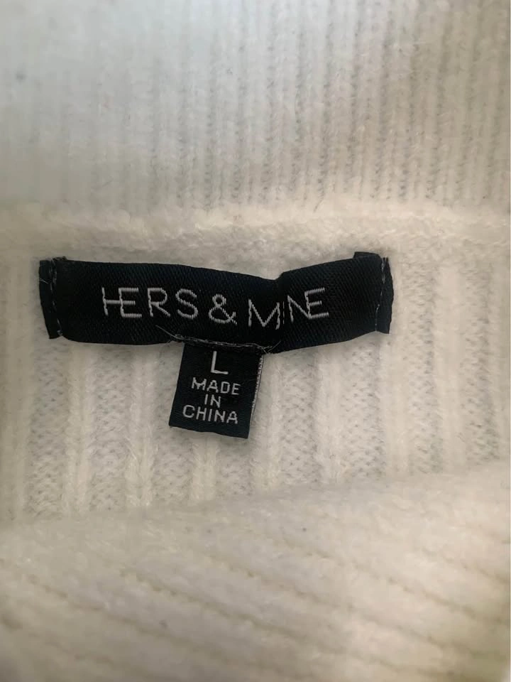 Hers & Mine Ribbed Knit Cut Out Sweater - Large - photo 3