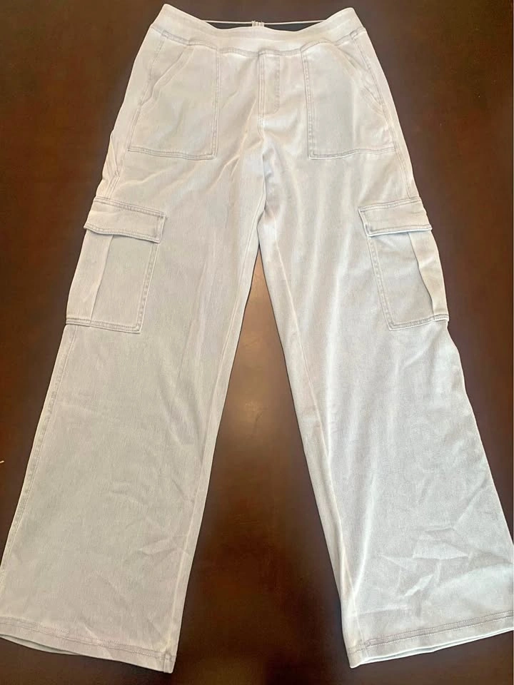 Halara Wide Leg Cargo Pants - Medium