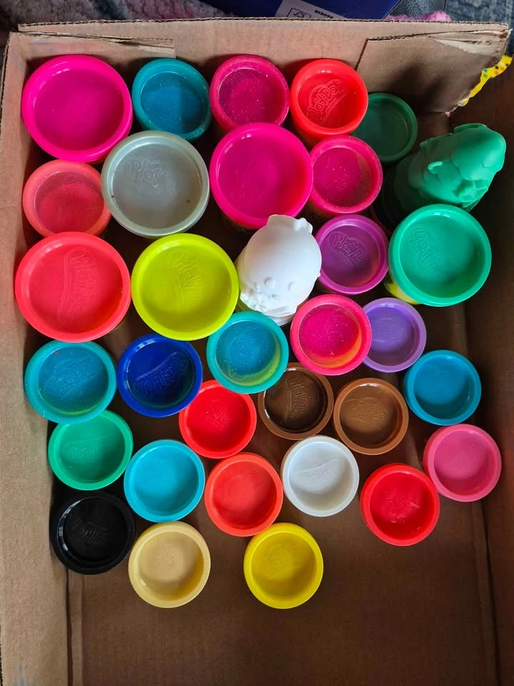 Playdough and LOTS of accessories - photo 2