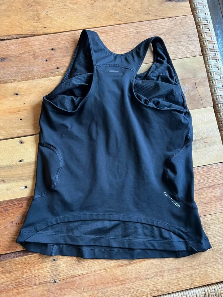 Workout Top - Size Small - photo 2