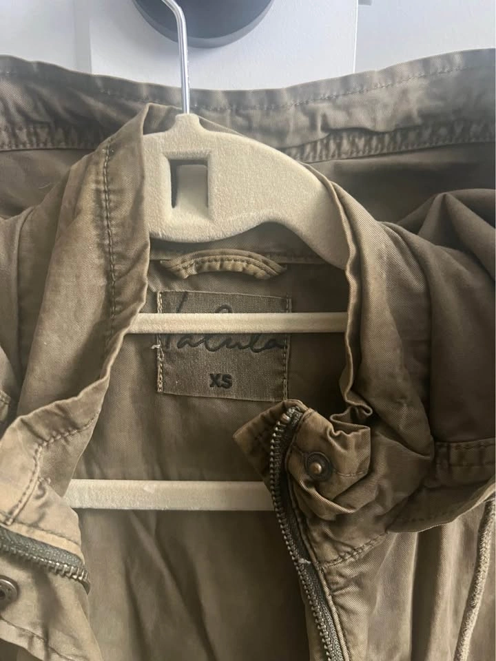 Light Jacket - photo 2