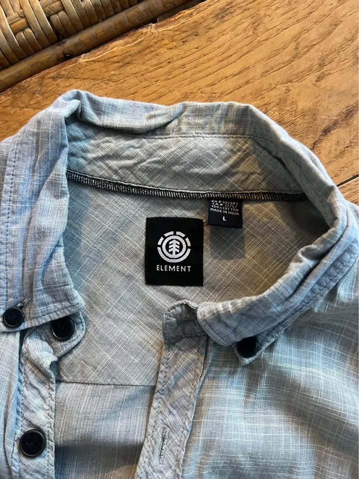 Element Dress Shirt - Size Large - photo 2