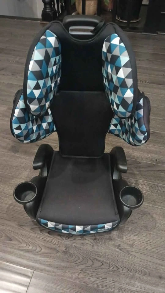 Evenflo Highback/Backless Booster Seat - photo 2