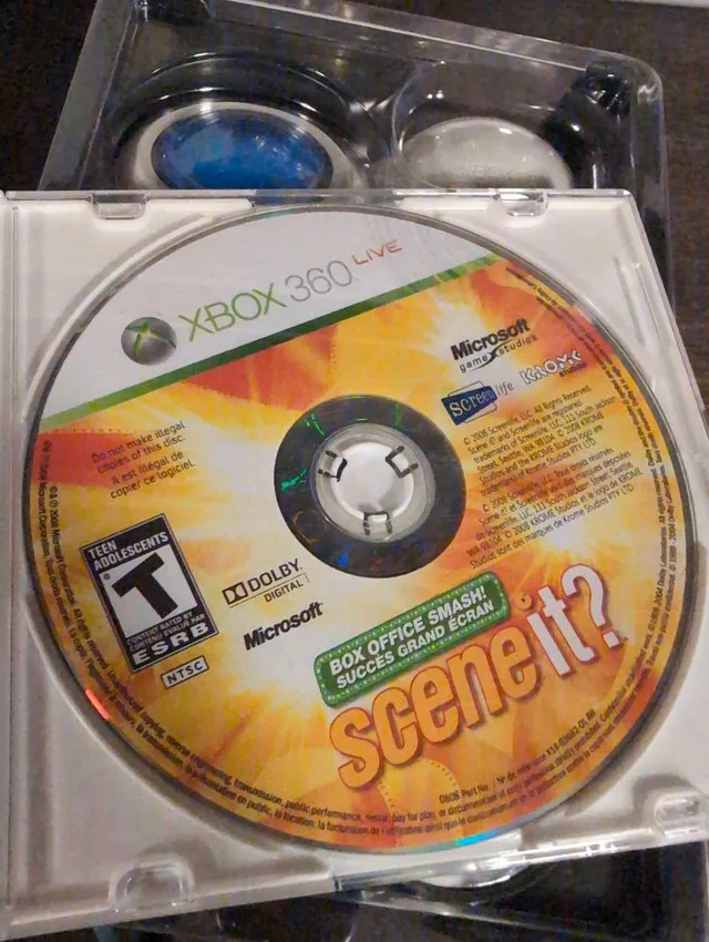 Xbox 360 Scene It? With 4 wireless controllers image indicator(3)