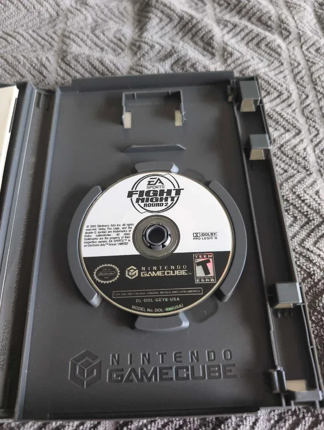GameCube Fight Night Round 2 image indicator(3)