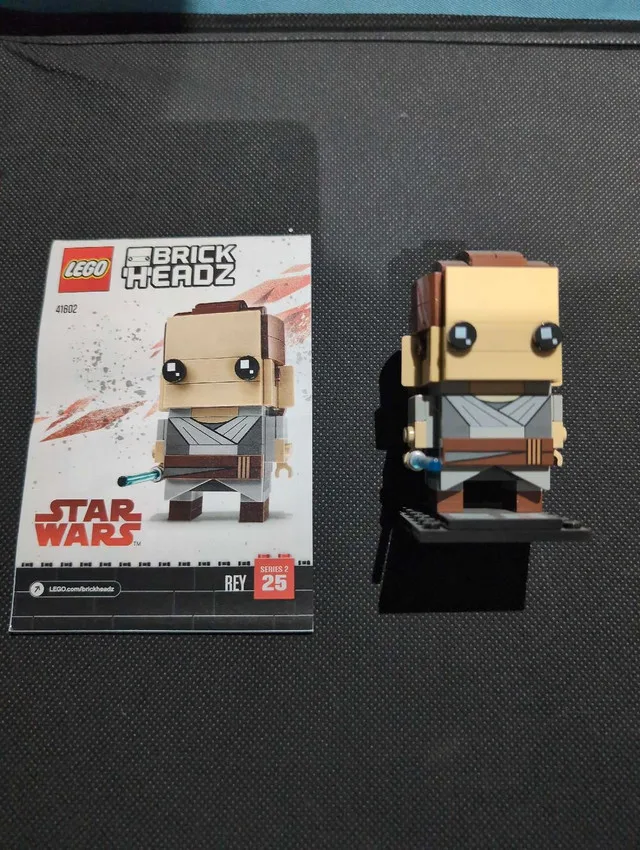 Lego Brickheadz Rey image indicator(2)