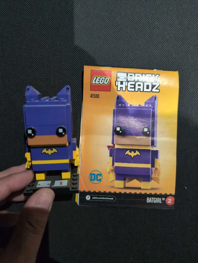 Lego Brickheadz Batgirl image indicator(2)