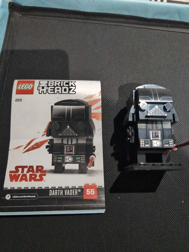 Lego Brickheadz Darth Vader image indicator(2)