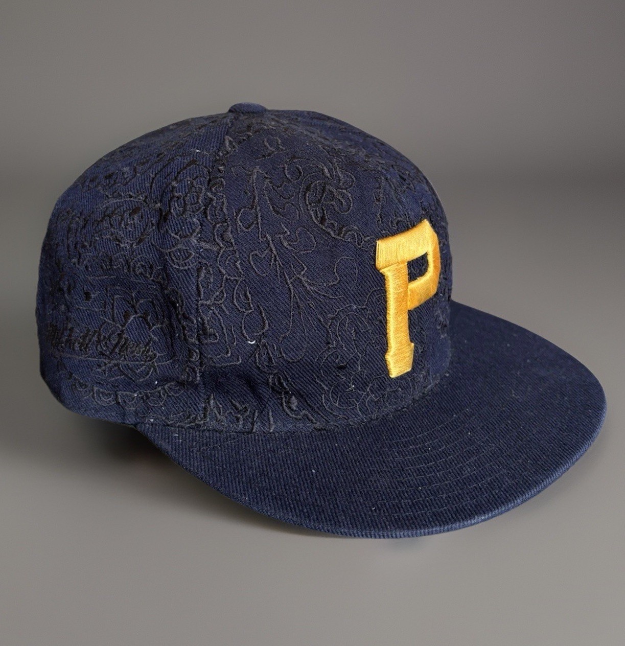 Vtg Mitchell & Ness Pittsburgh Pirates Black Cap 7 3/8 - photo 2