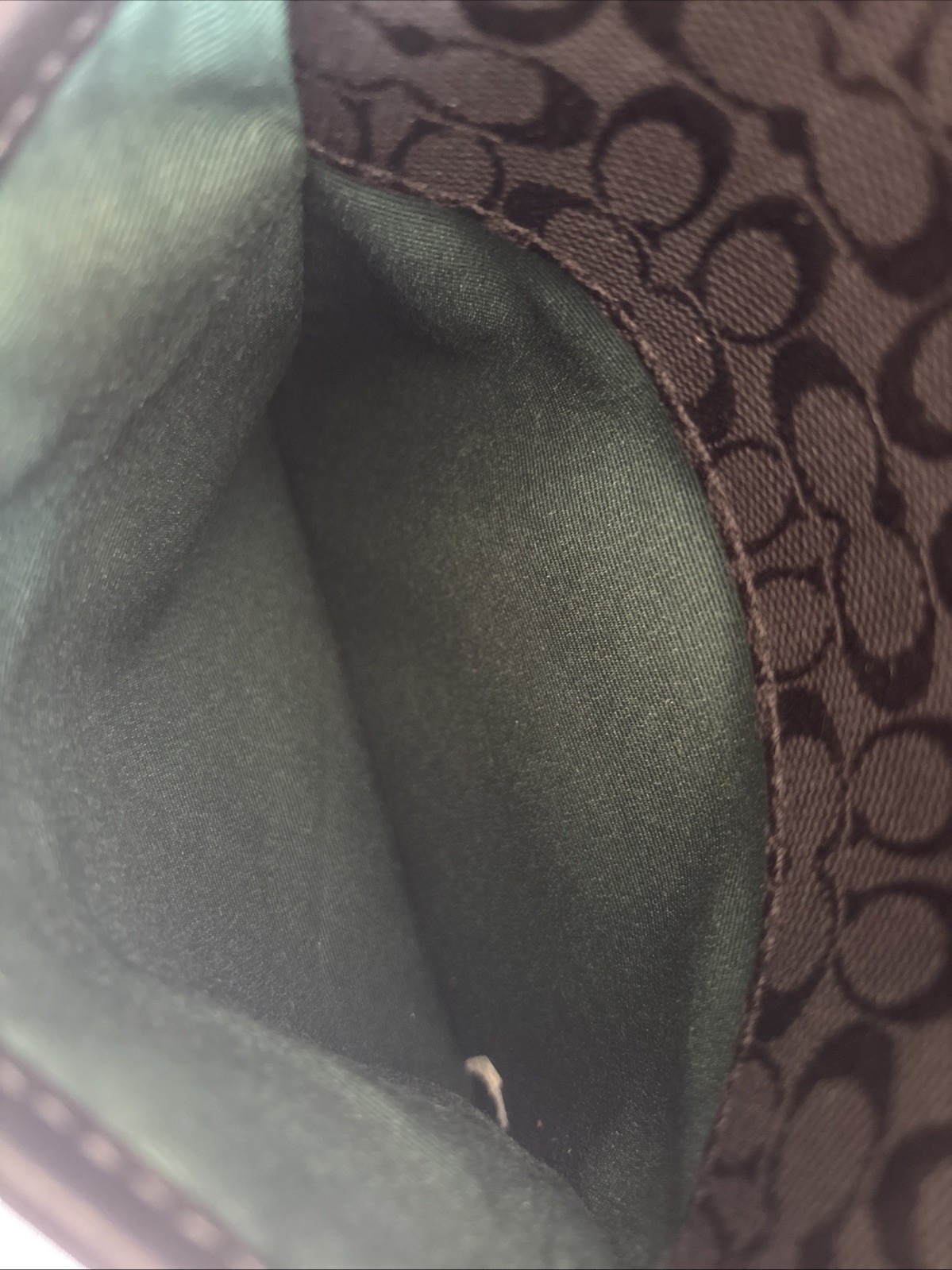 Coach Black Shoulder Purse - Green Interior - Great Condition - photo 5