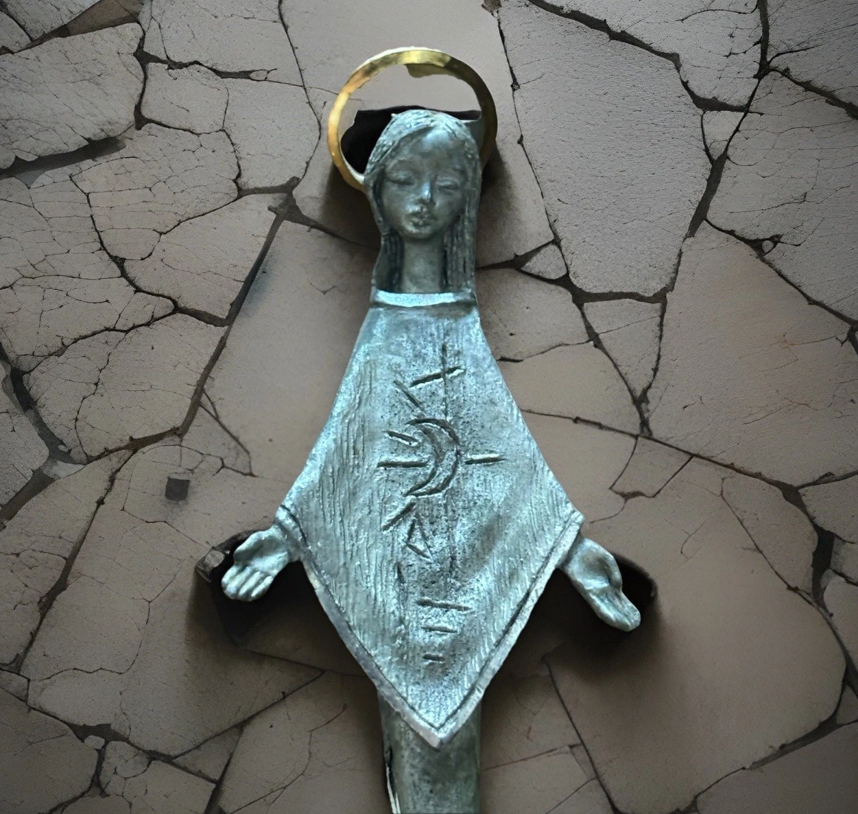 Vintage Pewter Mother Mary Statue - Hand-Chiselled, Granite Base - photo 2