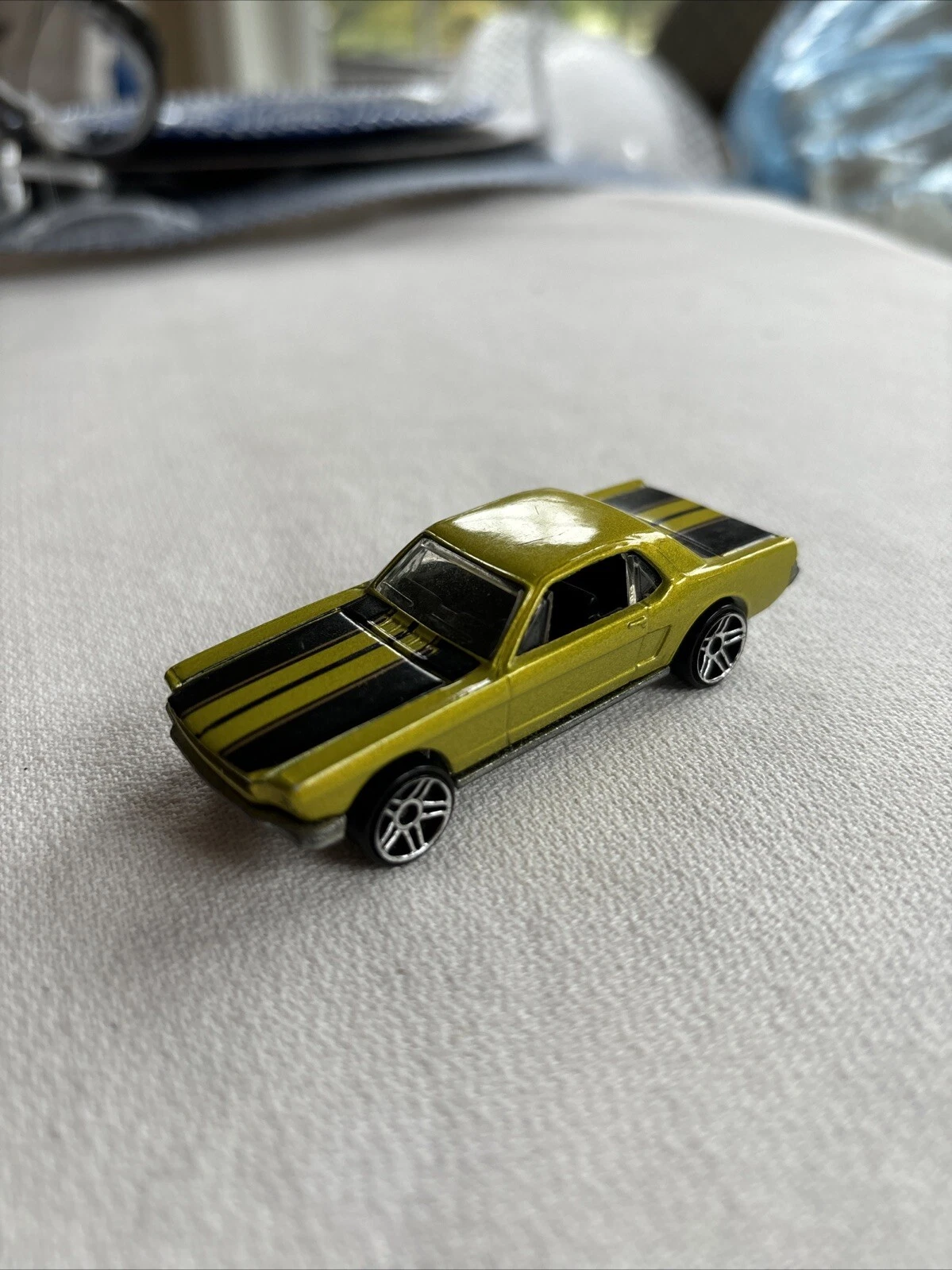 VINTAGE HOT WHEELS 1965 MUSTANG - 1983 DIECAST CAR FORD SERIES G
