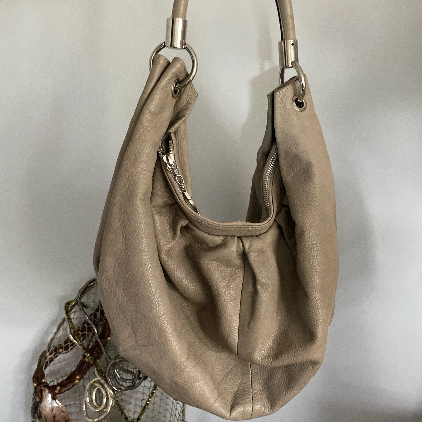 Dimoni Shoulder Bag