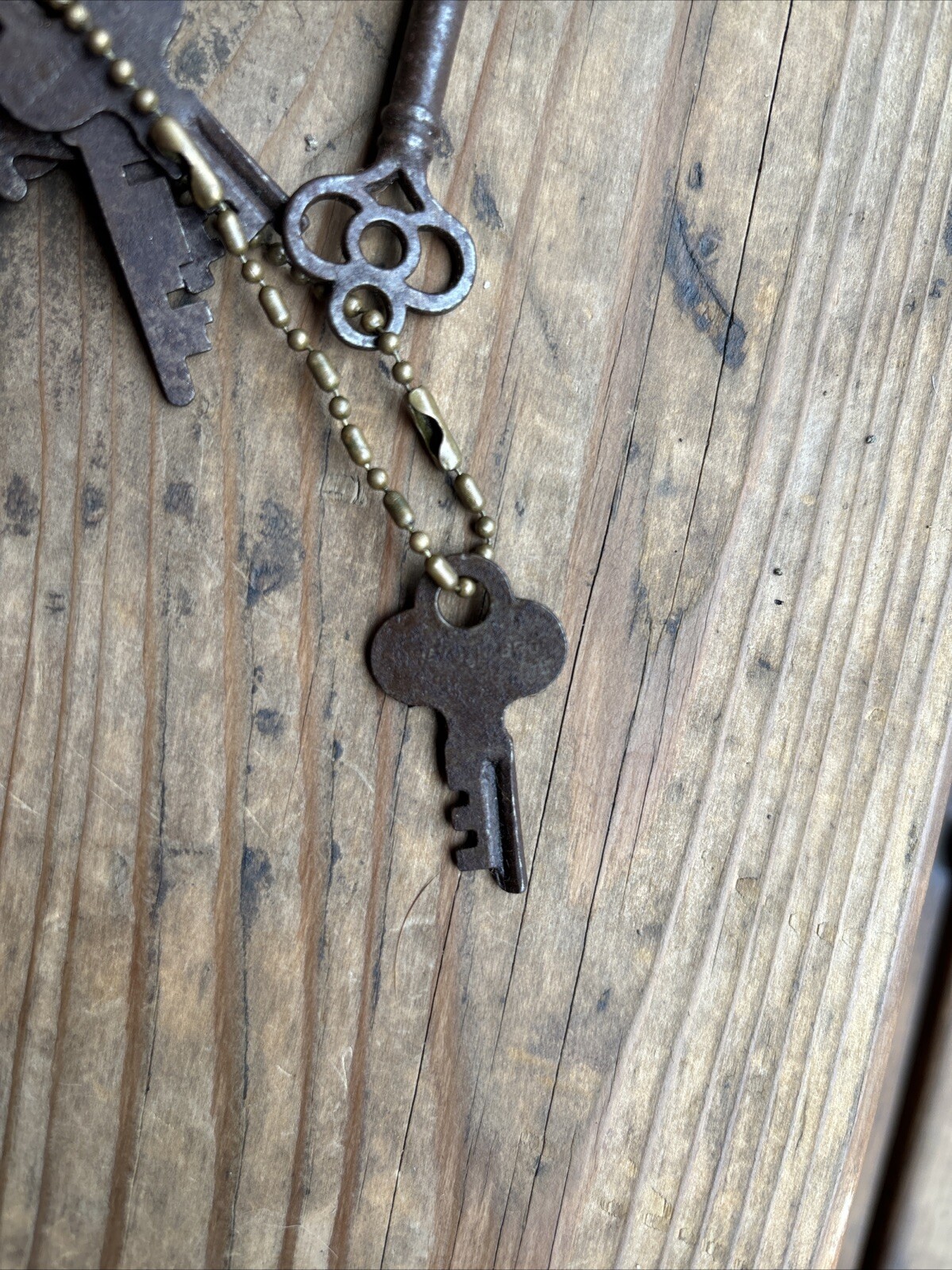 Vintage Keys Set Of 8: Eagle Lock, Neuman 1570, Tisonic, Hayward - photo 3