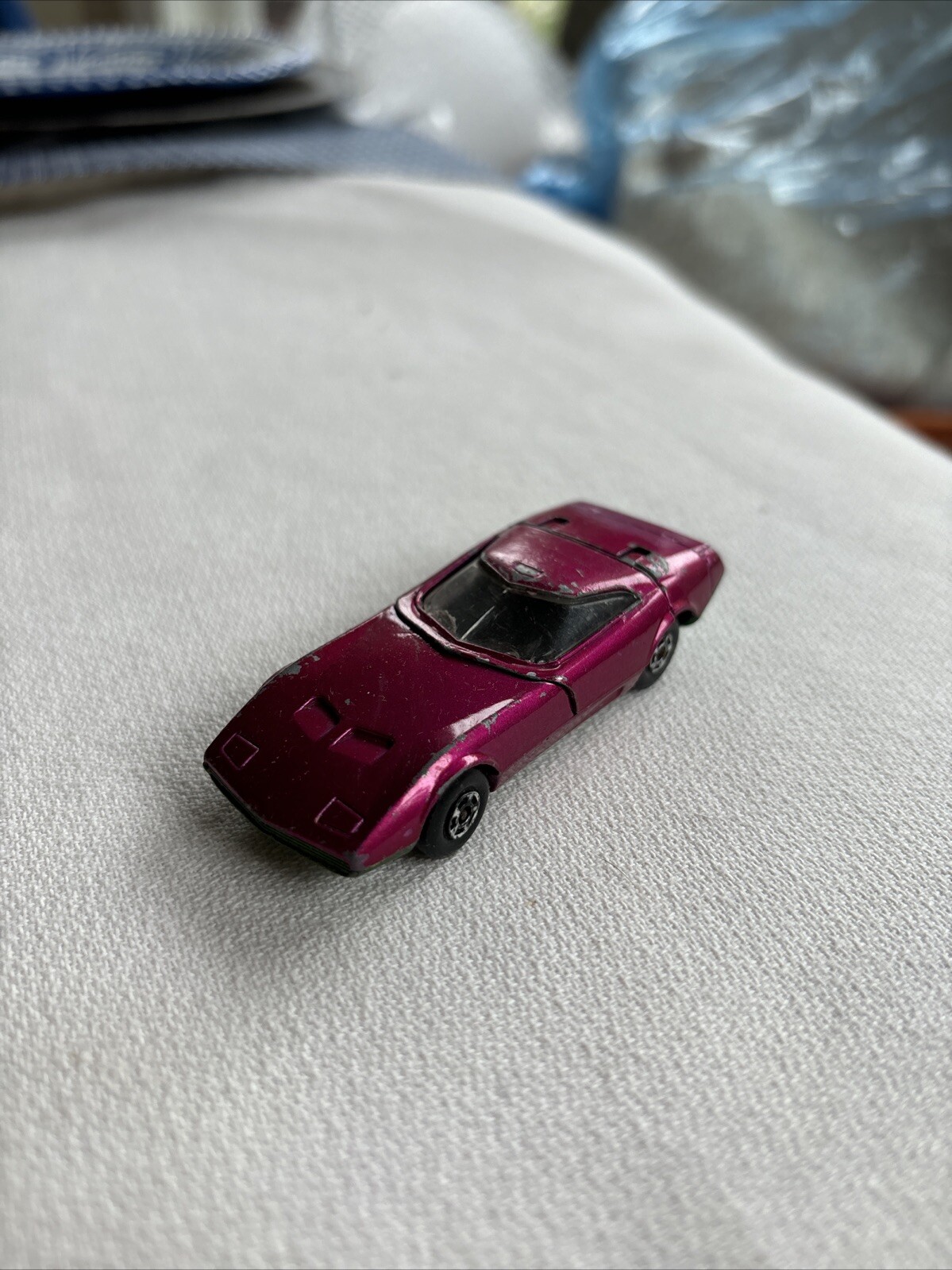 Lesney Matchbox Superfast Dodge Charger MK III #52 Light Purple,