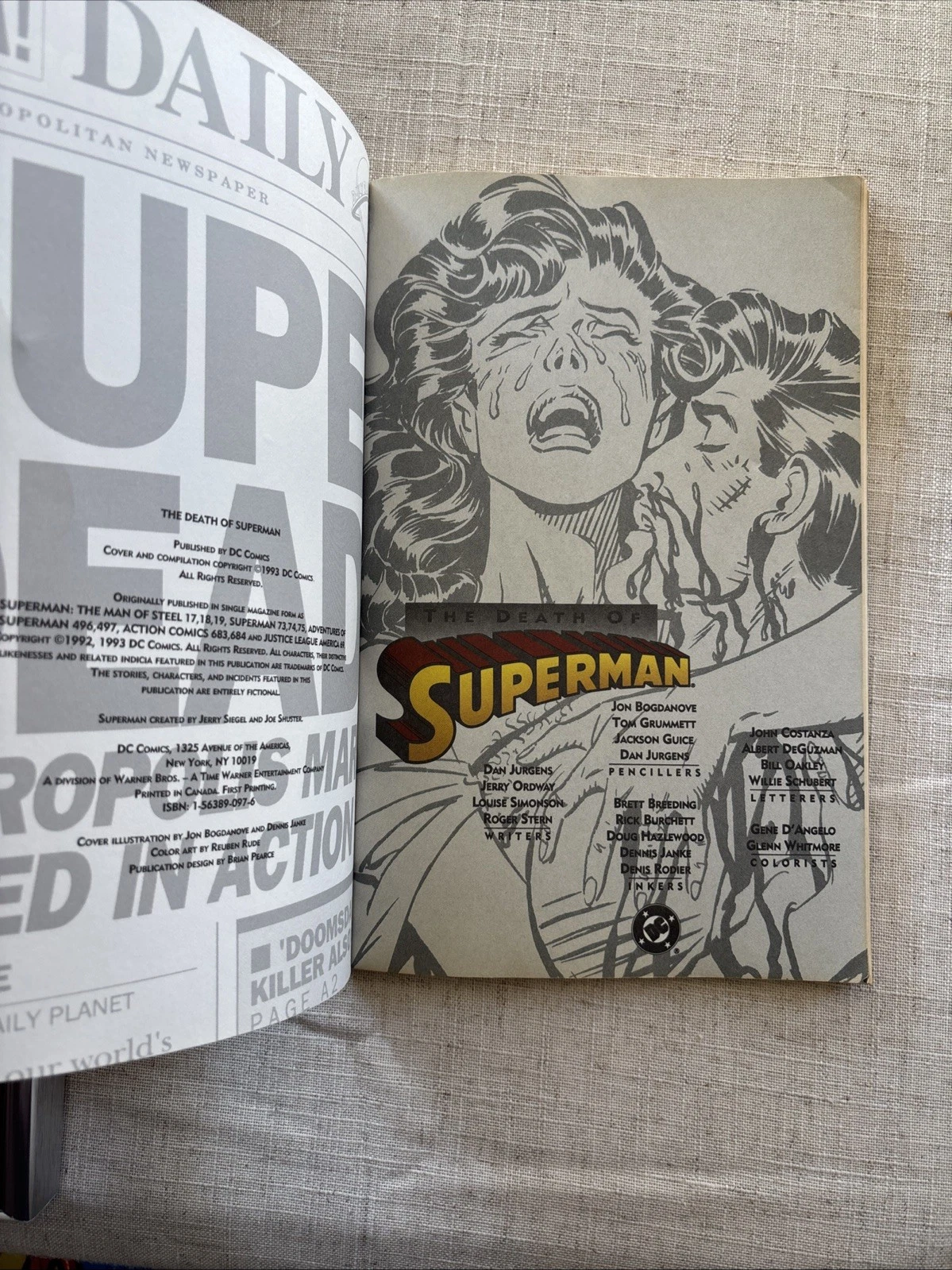 The Death of Superman First Printing (DC Comics January 1993) - photo 2