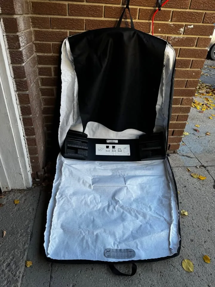 MoPar Original Jeep Gladiator Targa Top Storage Bag image indicator(2)