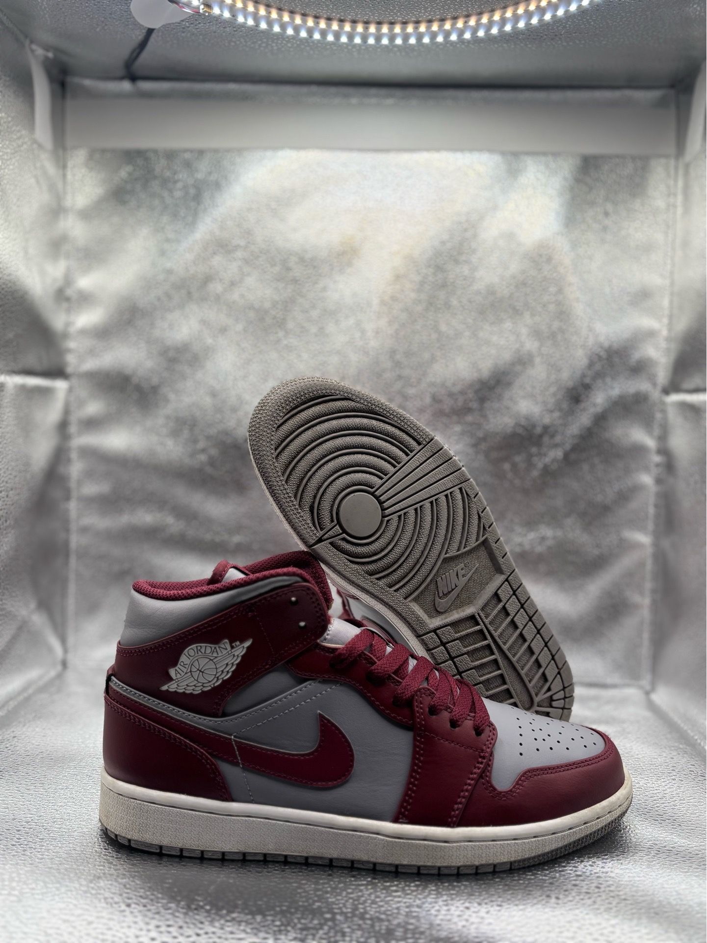 Air Jordan 1 Mid Cherrywood Red - Size 9 Men's