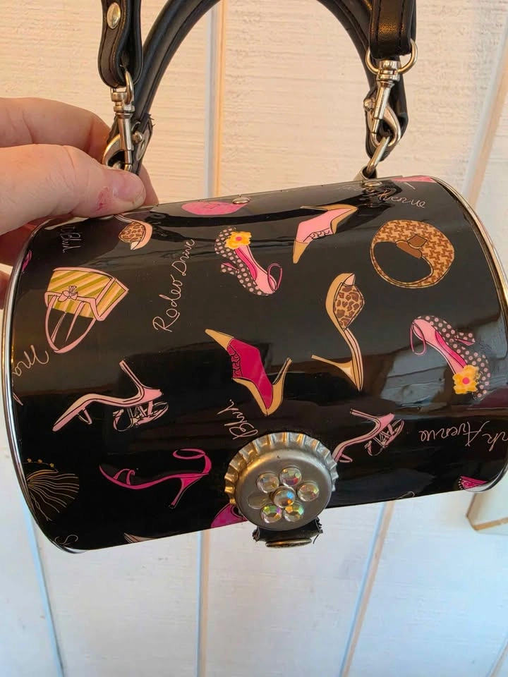 Vintage Hardcase Purse - photo 3