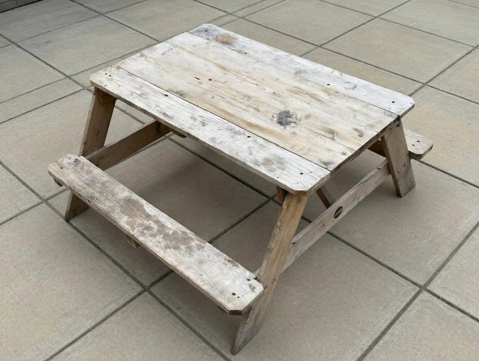Kids Wooden Picnic Table With Hidden Craft/ Mud Pie Station - photo 3