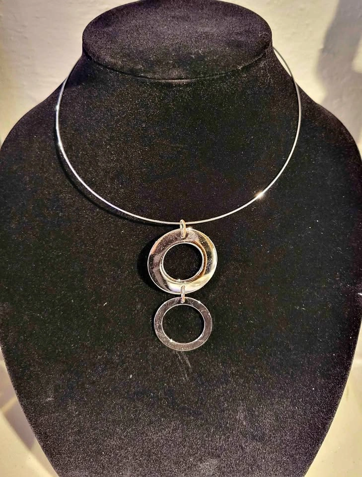 Silvertone Necklace