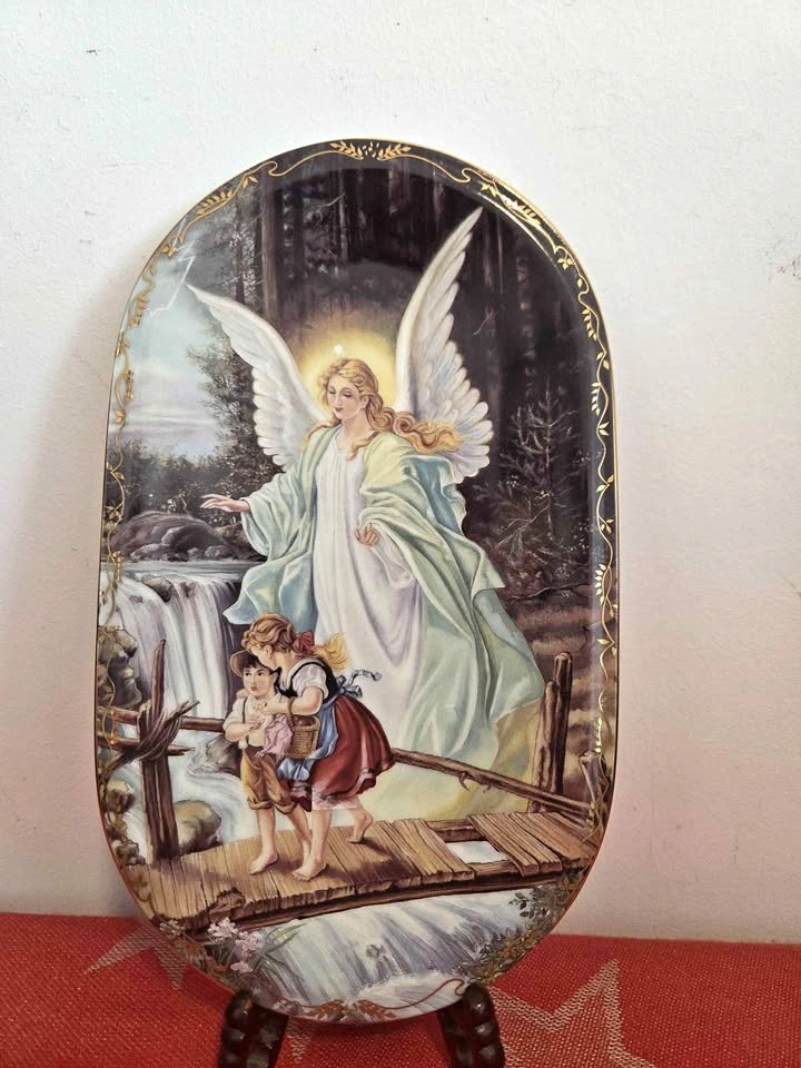 1995 Guardian Angel Oval Plate