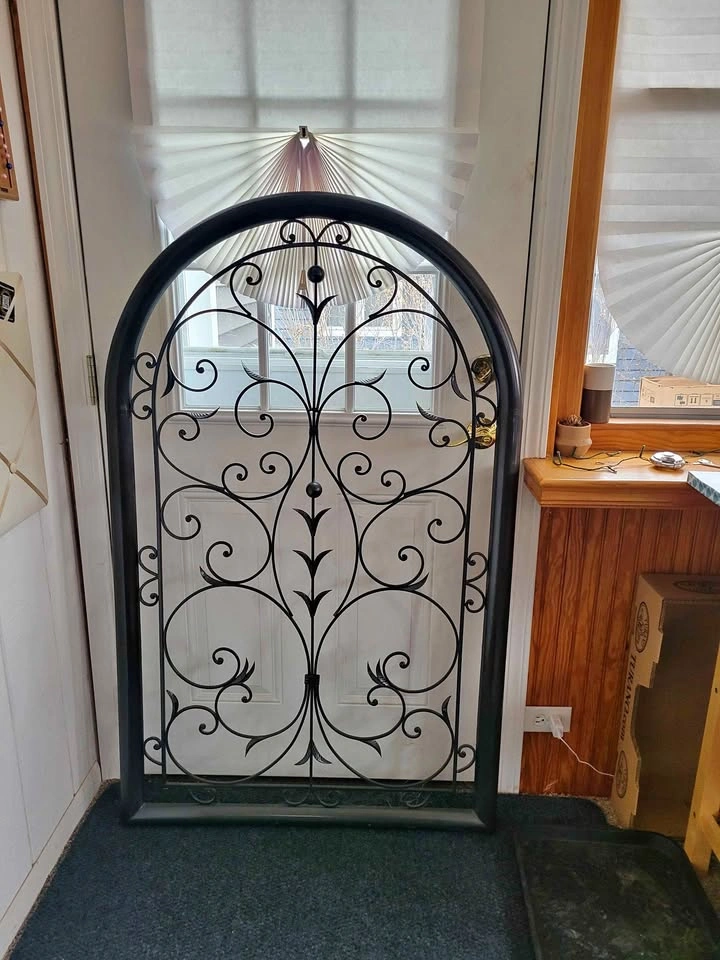 Black Metal Wall Decor