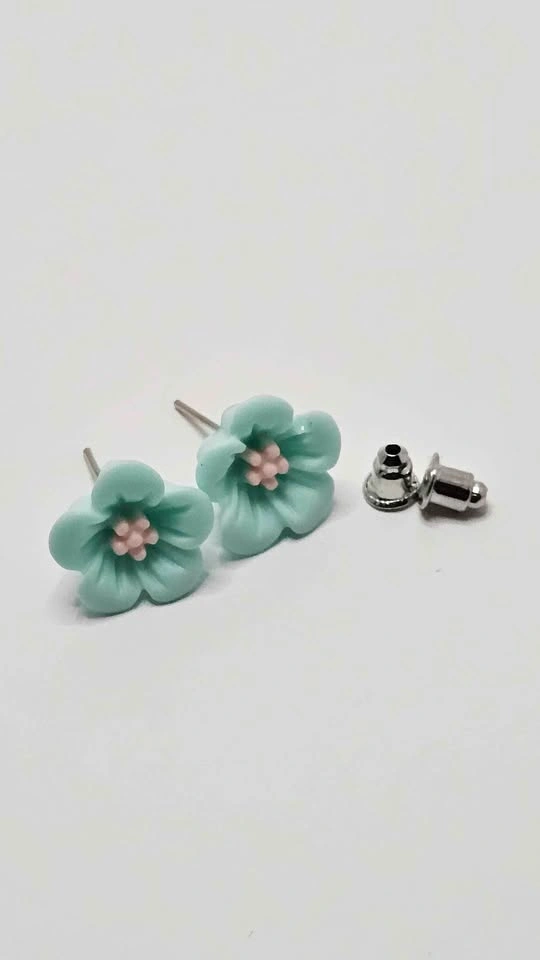 Women Earrings and Topus - photo 2