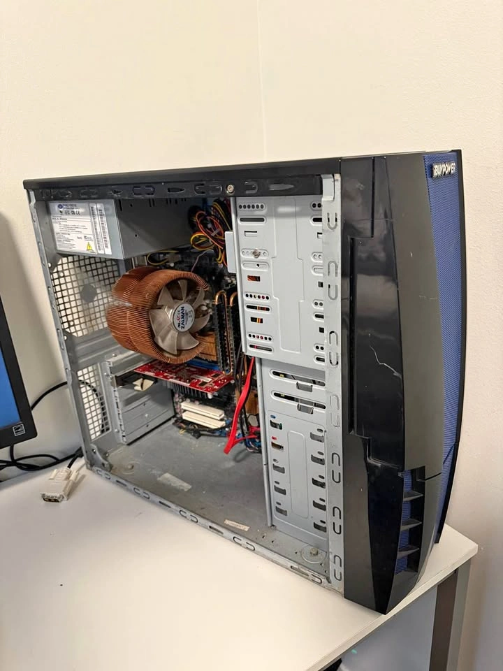Retro Gaming PC and Parts Lot
