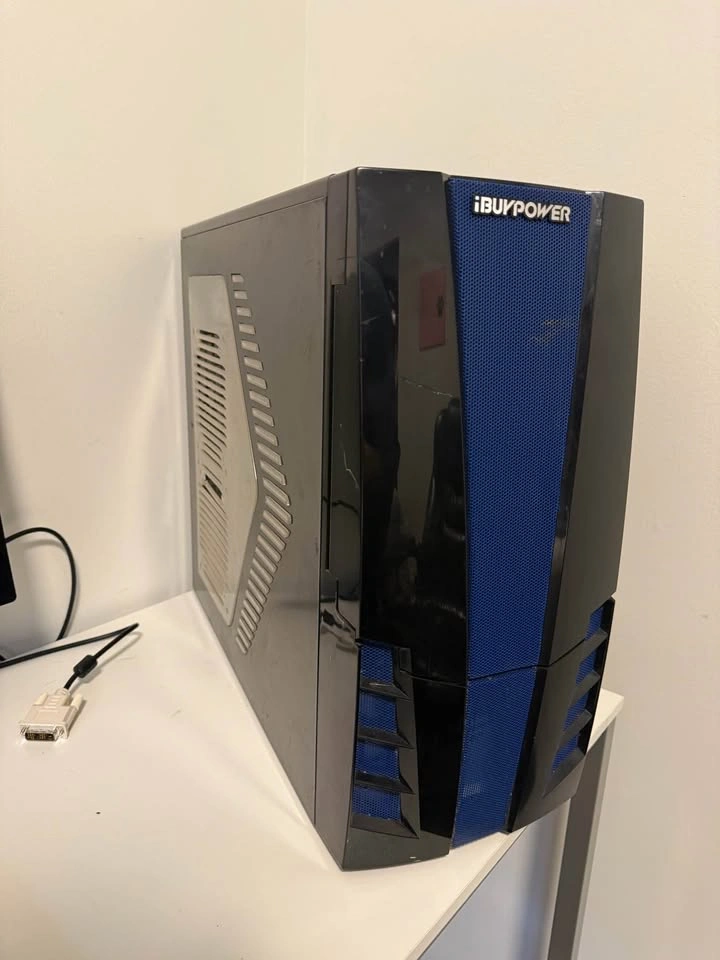Retro Gaming PC and Parts Lot - photo 3