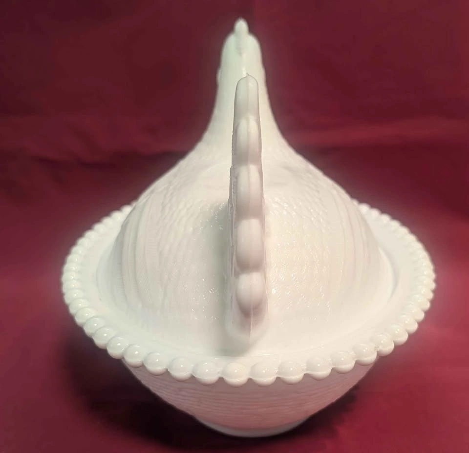 Vintage Indiana Glass Hen on a Nest, Milk Glass - offers welcome - photo 4