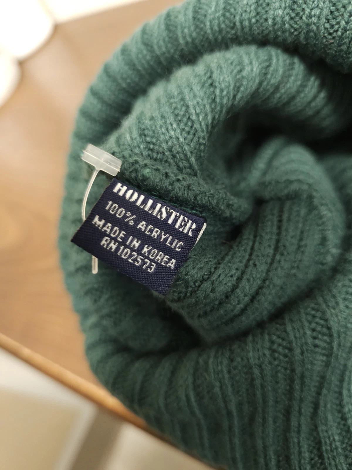 Hollister Mens Knit Beanie Hat Pom Green Need A Lift - photo 2