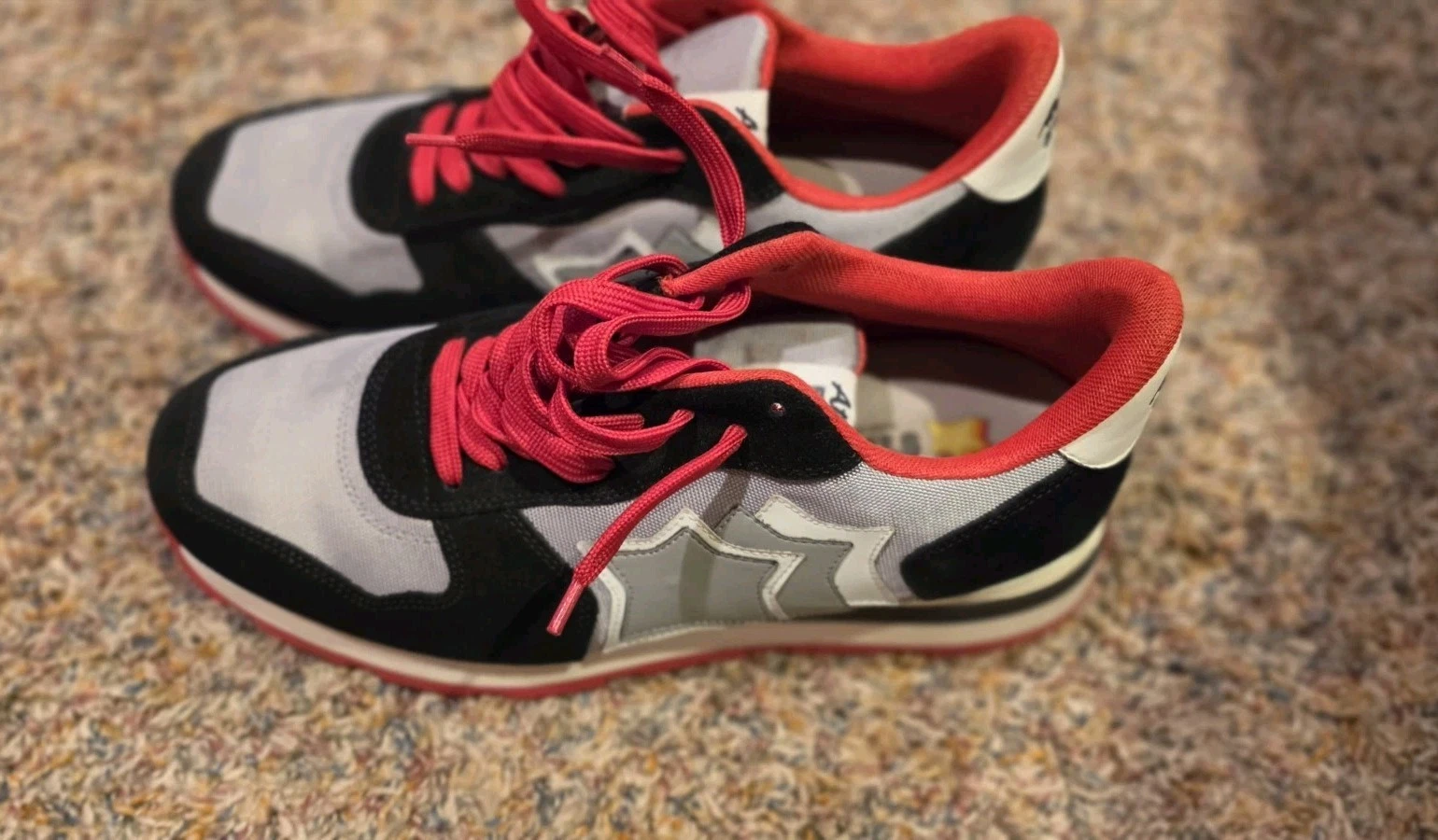 Men Atlantic Stars Size 42 (9) Sneakers Black Red Glow In Dark - photo 4